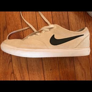 Men’s Nike SB shoes (gently used)